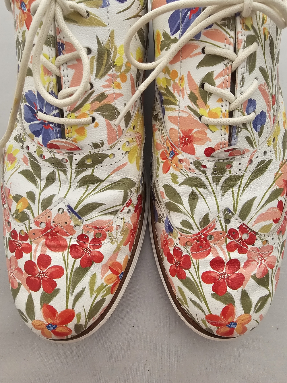 Cole Haan Floral Lace-Up Oxfords - White Multi Color! - Picture 3 of 6